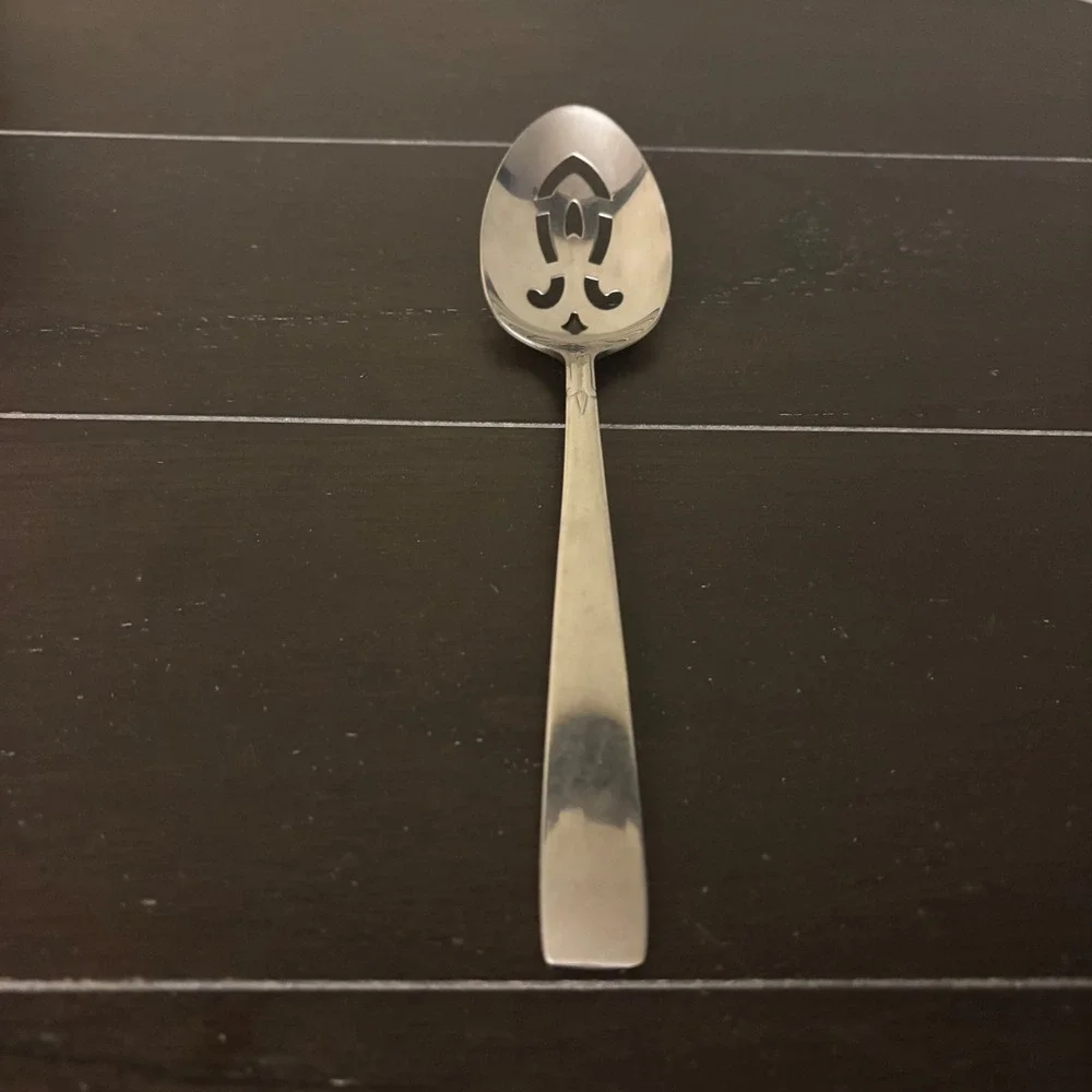 Oneida Oneidacraft Deluxe ACCENT Stainless Pierced‎ Slotted Serving Spoon 8.5